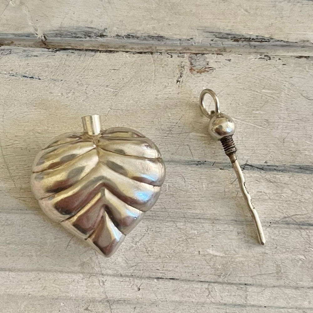Vintage 925 heart leaf perfume decanter pendant